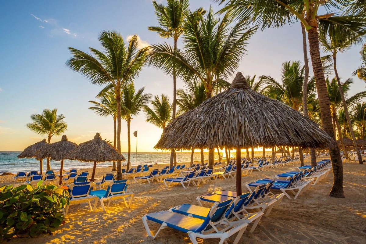 Relax on Free Beaches