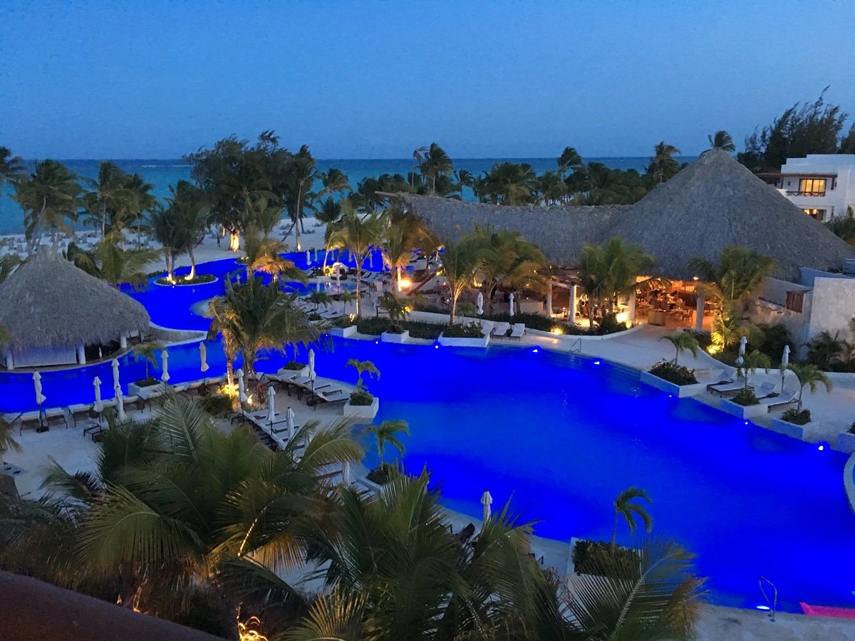 Secrets cap cana resort & spa pool