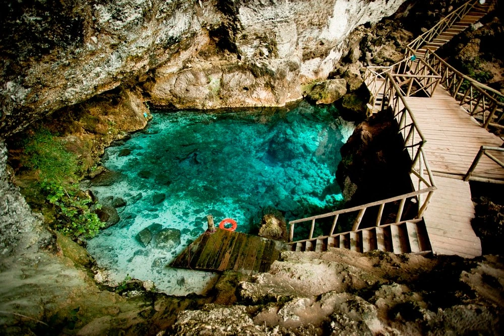 Hoyo Azul Cenote Tour